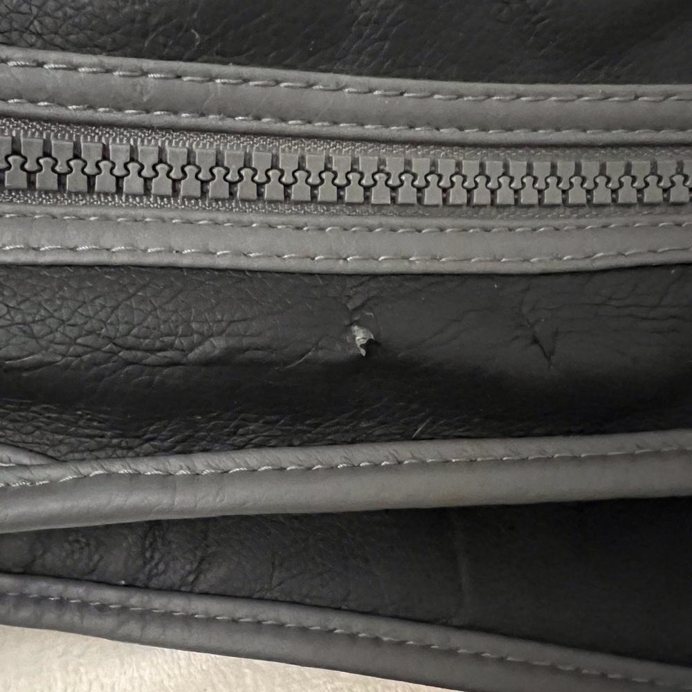 Vespa Black Backpack with multiple pockets, heavy duty zippers. Faux leather - Picture 13 of 14